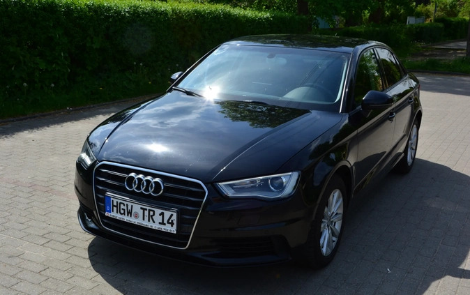 Audi A3 cena 58500 przebieg: 220000, rok produkcji 2014 z Łobez małe 631